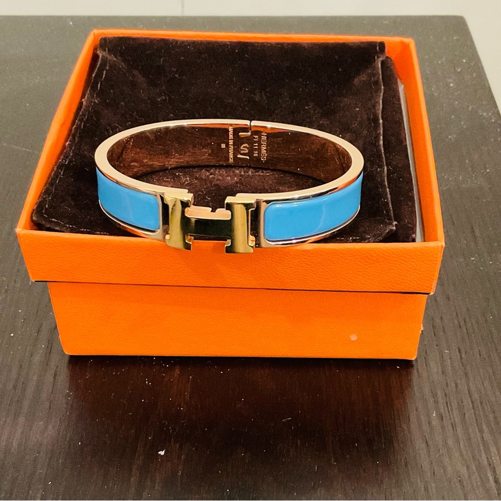 Hermes bracket in rose gold